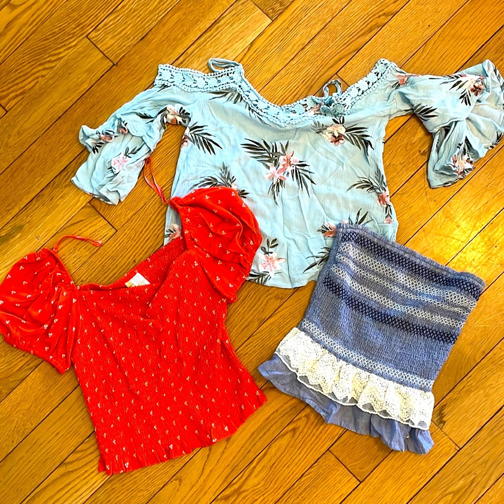 Crop top bundle.